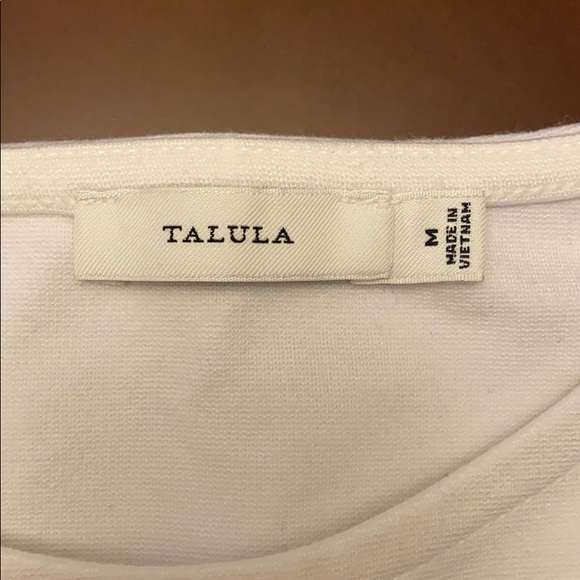 SOLD! BNWOT Aritzia / Talula Crop Top - Picture 2 of 2